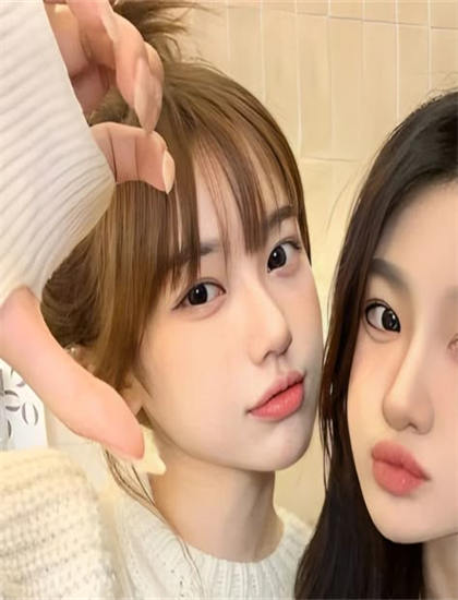 《创造营悠享版》剪辑手法分析：节奏把控与转场技巧探讨